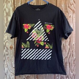 Floral Graphic Tee Shirt 🌺💎